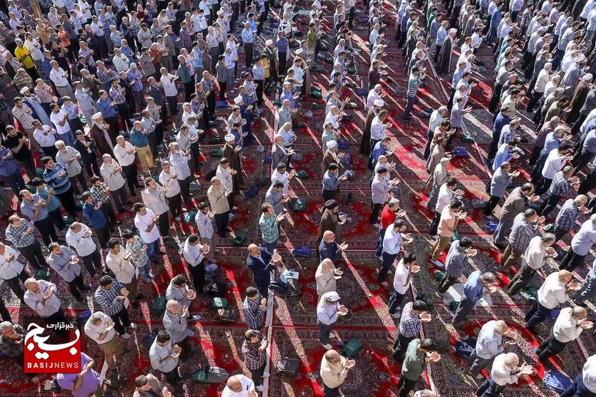  

برگزاری نماز باشکوه عید سعید قربان در قزوین