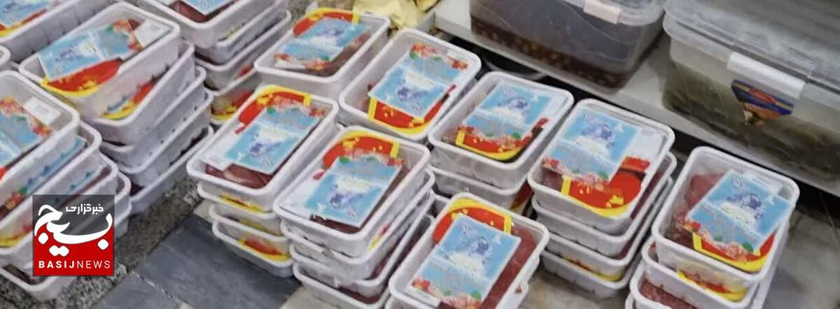 توزیع ۵۰۰ بسته گوشت قربانی بین ولی نعمتان تحت پوشش کمیته امداد شهرستان تاکستان