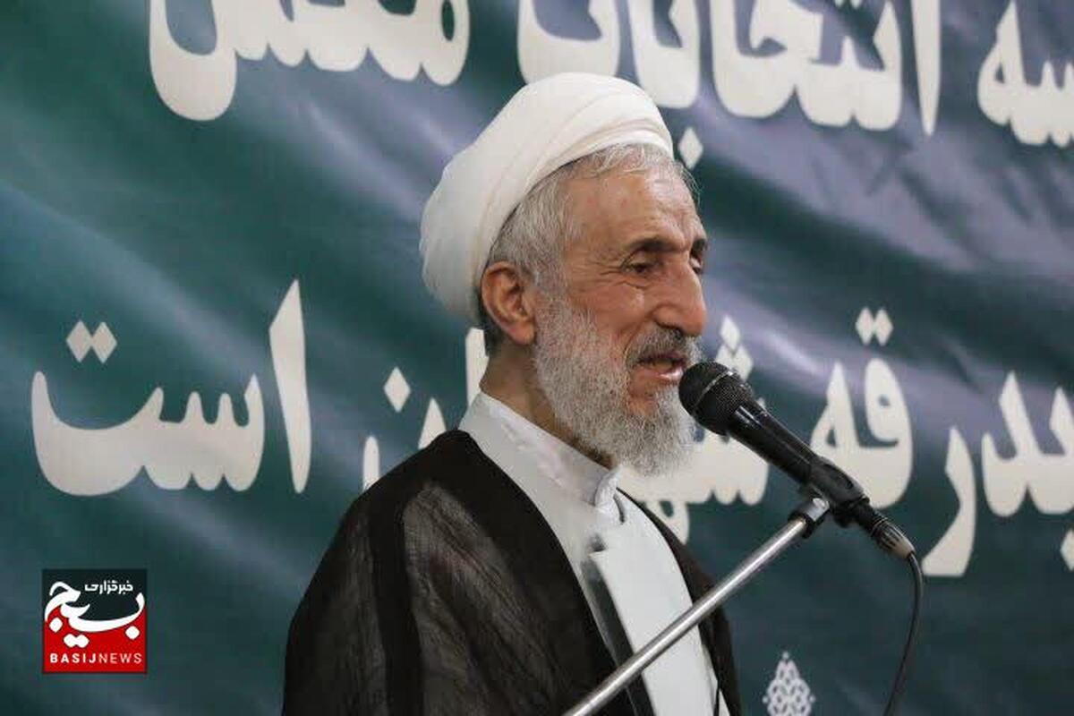 غدیر، مادر حکمرانی و تجلی خاص خدا در وحدت و عدالت است/ فردی را انتخاب کنید که مقتدایش ولی فقیه باشد