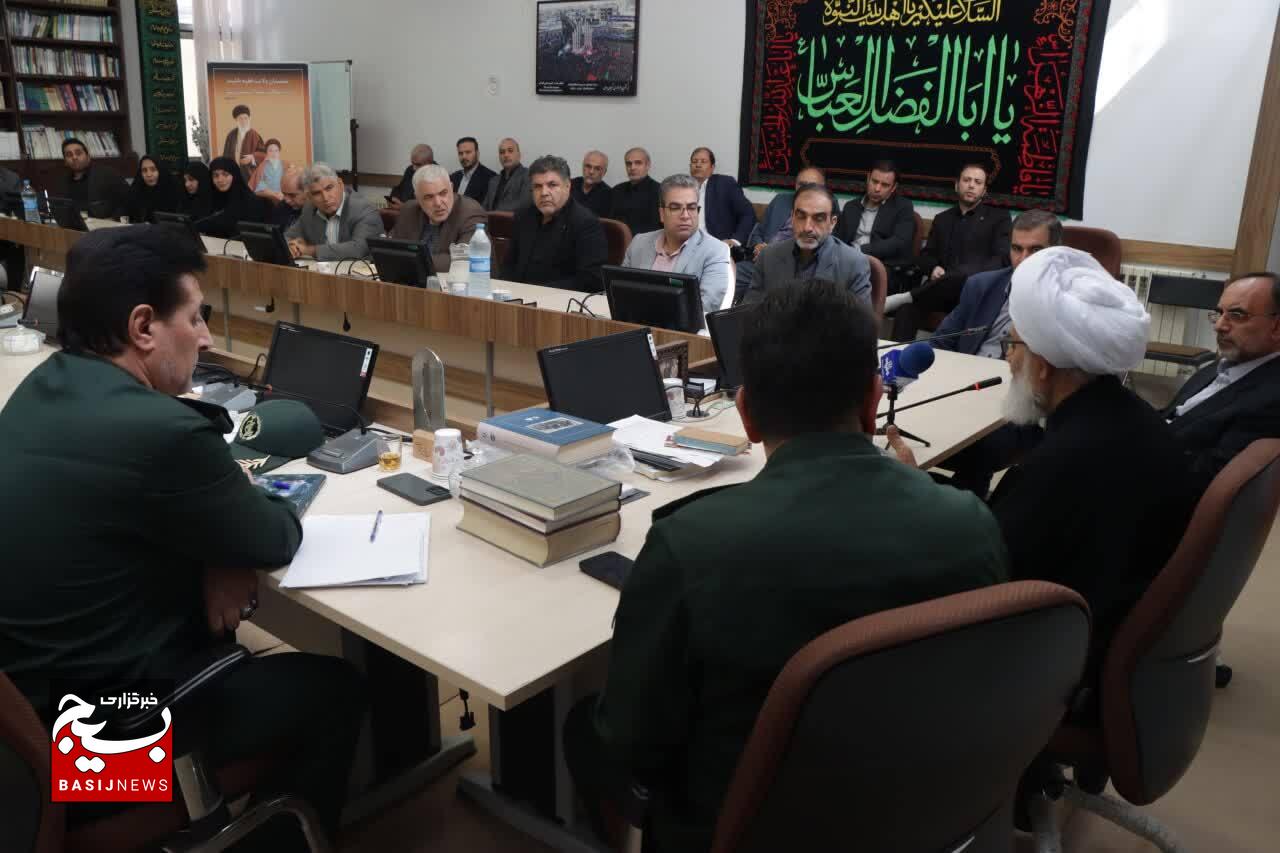 دیداراعضاء بسیج حقوق‌دانان استان با امام جمعه زنجان