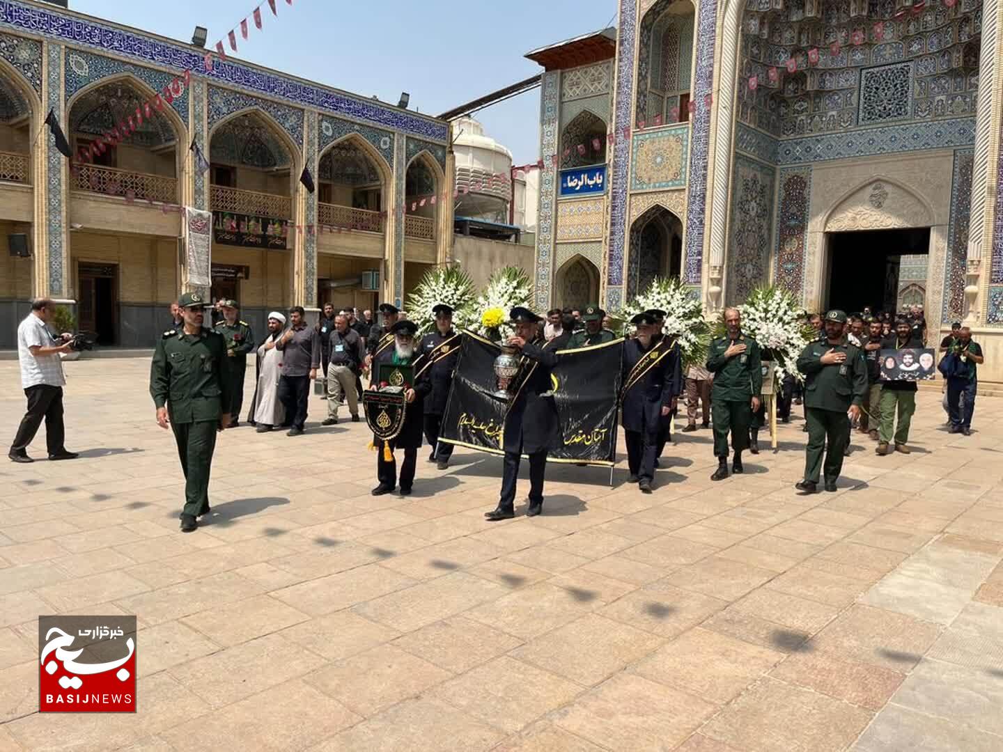 مراسم استقبال از خانواده شهید والامقام علی معروفخانی در دارالرحمه شیراز