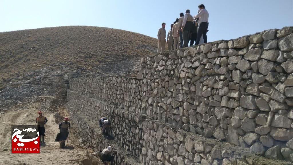 اجرای ۵ طرح آبخیزداری در خراسان جنوبی/پیشرفت ۸۵ درصدی طرح ملی سد روستای خلف