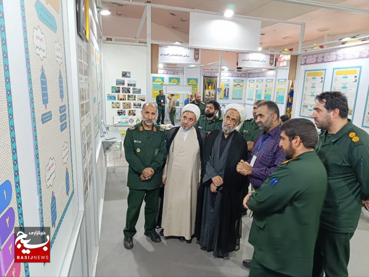 نگاهی به بازدیدکنندگان امروز نمایشگاه دستاوردهای نمایندگی ولی فقیه در سپاه و بسیج