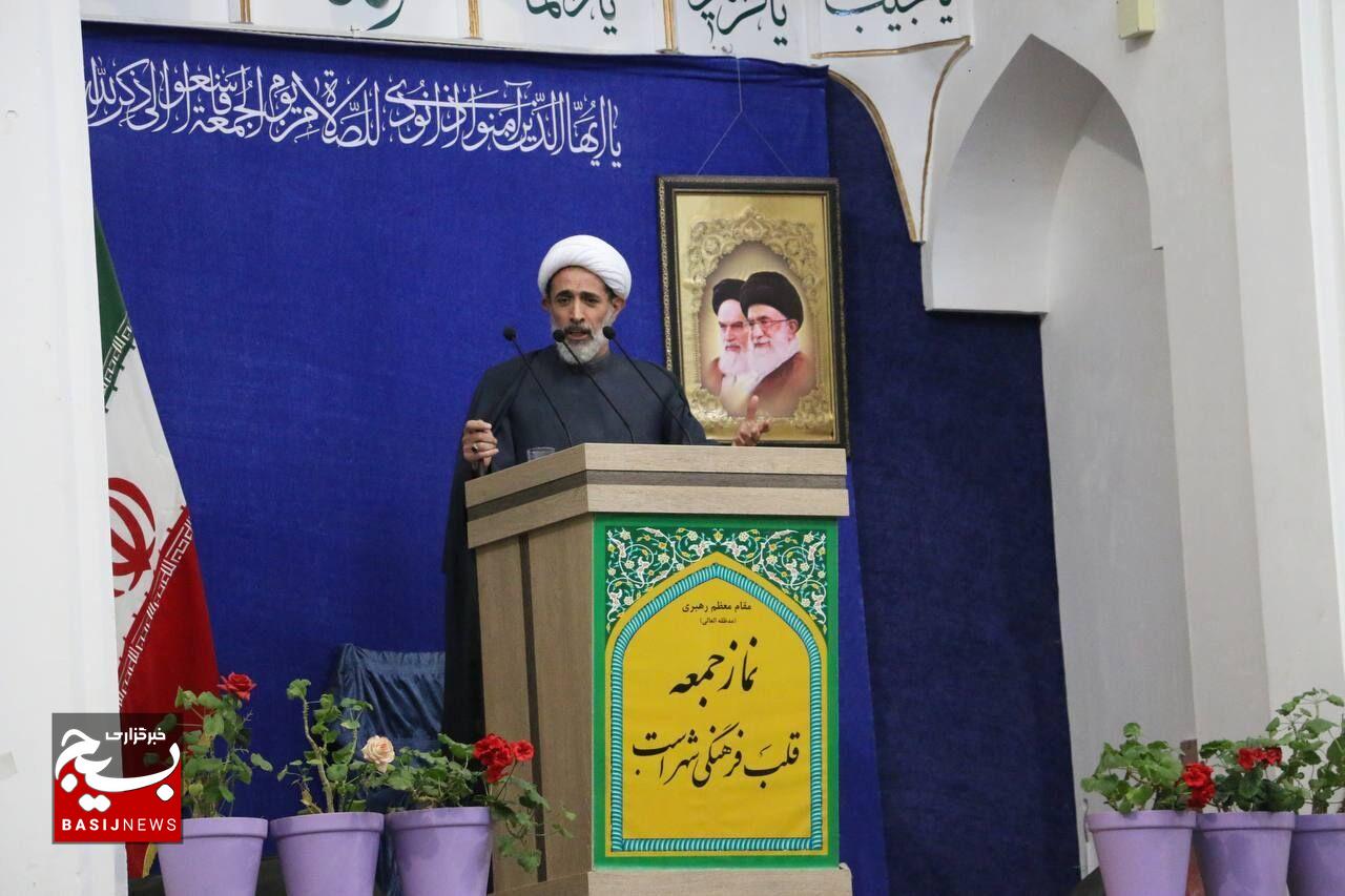 امام جمعه موقت اردبیل: عزت اسلامی بدون وحدت مسلمانان محقق نمی‌شود