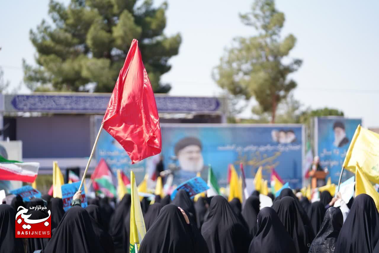 اجتماع بزرگ مردمی بزرگداشت شهید سیدحسن نصرالله در مصلی کرمان