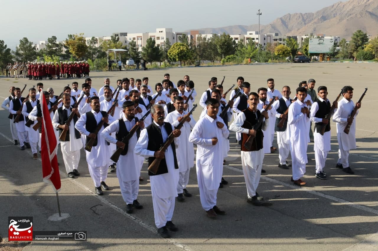 ۱۸ استان عشایر نشین به نمایندگی از اقوام و عشایر در رژه ۳۱ شهریور تهران مشارکت می‌کنند.