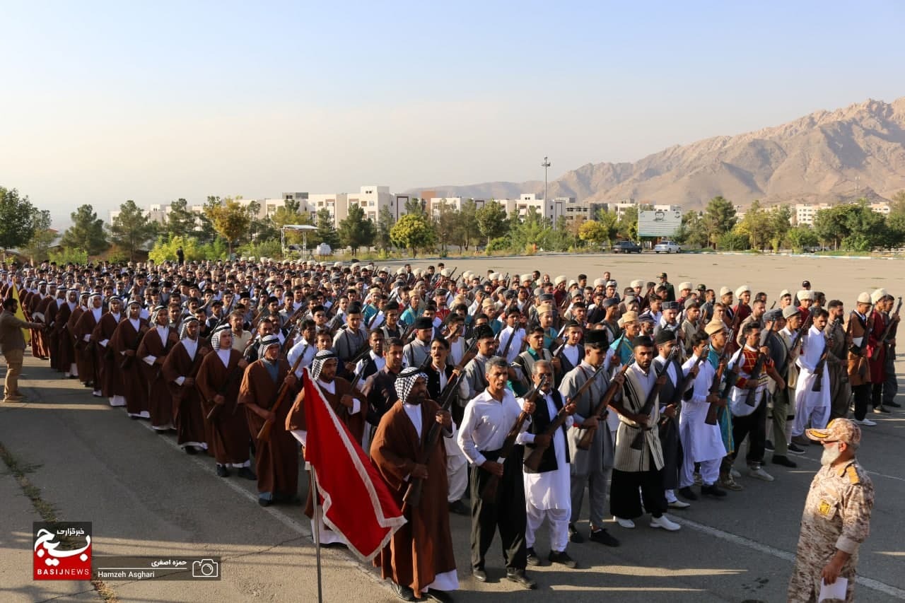 ۱۸ استان عشایر نشین به نمایندگی از اقوام و عشایر در رژه ۳۱ شهریور تهران مشارکت می‌کنند.