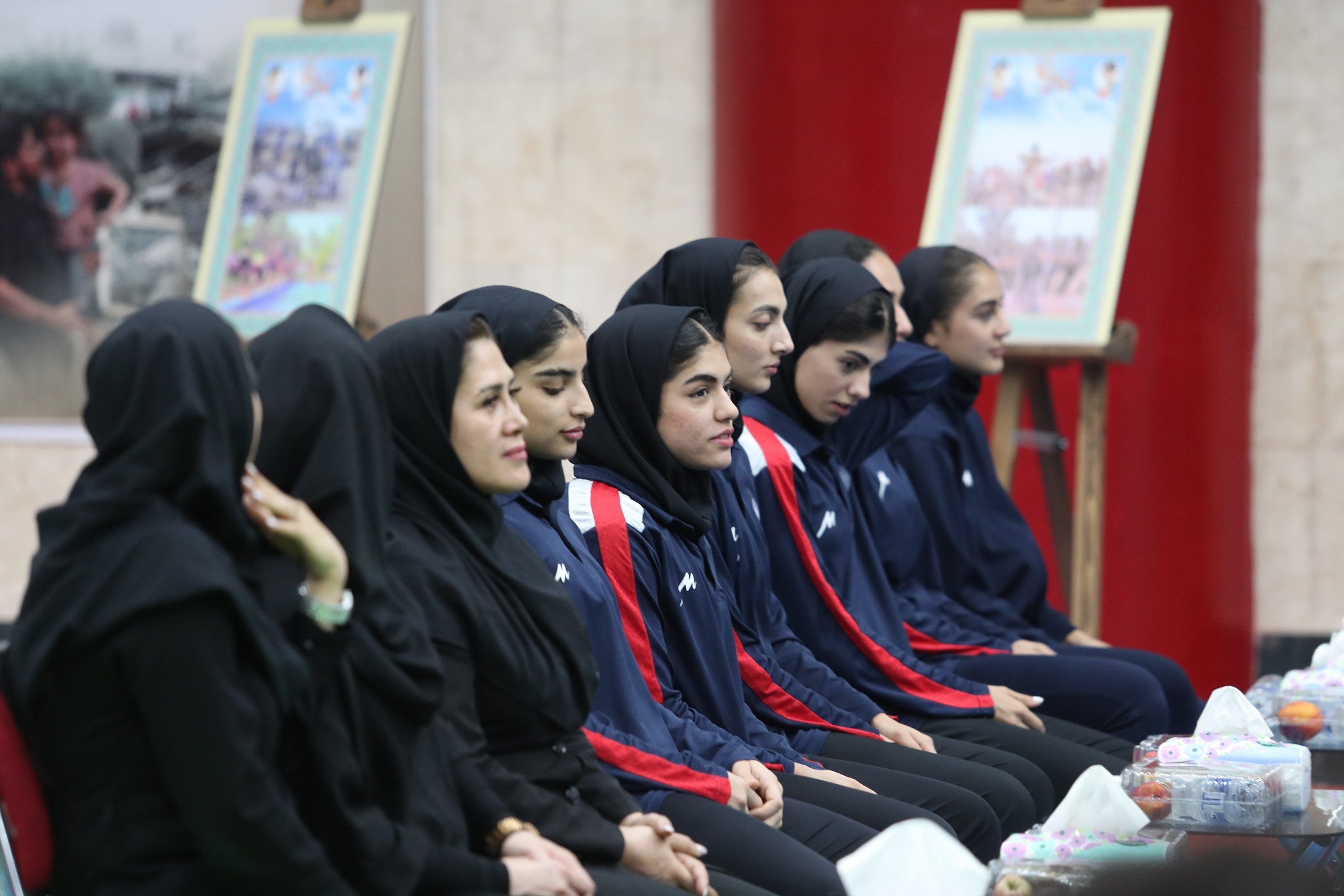 گزارش تصویری از اولین مراسم تجلیل از قهرمانان ملی‌پوش خانواده شهدا، ایثارگران و رزمندگان