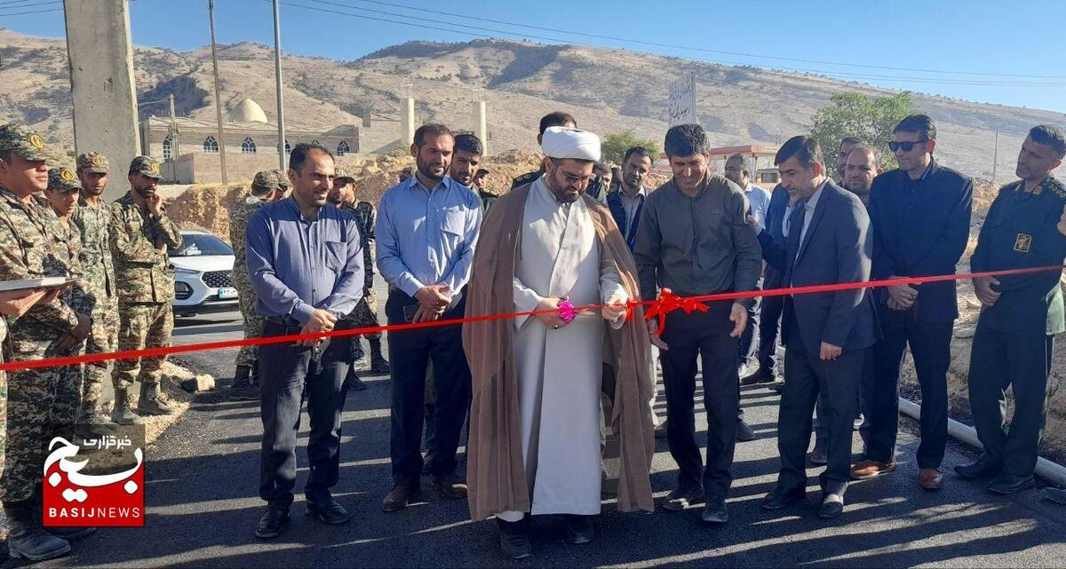 افتتاح و بهره برداری از آسفالت جاده گلزار شهدای گمنام شهر قلعه خواجه به مناسبت هفته دفاع مقدس در شهرستان اندیکا