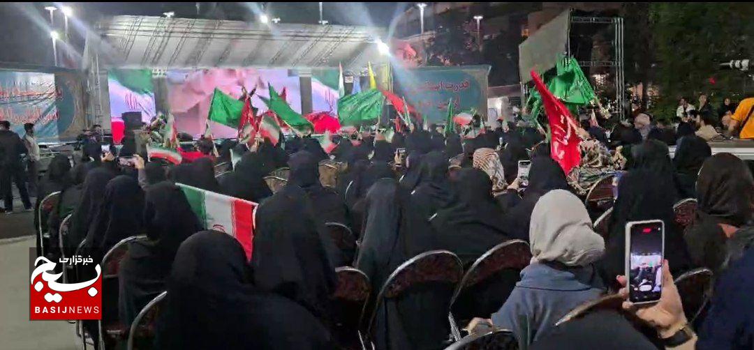 مردم گیلان در حمایت از جبهه مقاومت میدرخشند مردم گیلان در حمایت از جبهه مقاومت میدرخشند