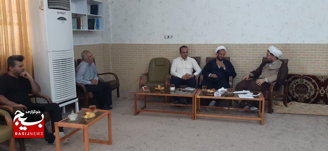 خدمت به محرومان یک ارزش والای اجتماعی است