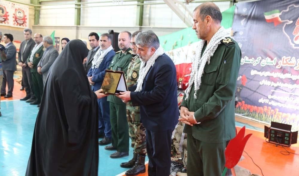 میرجلیلی: کردستان مانند نگینی در جغرافیای ایران می‌درخشد/ خانواده شهدا برکت ورزش هستند