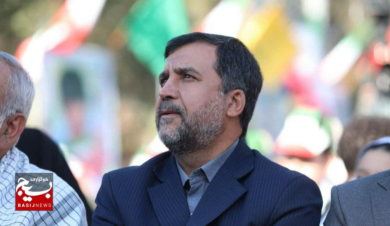 ویژه‌برنامه ملی بسیج دانش‌آموزی و آیین «افتتاحیه اردو‌های ملی راهیان نور» با حضور معاون هماهنگ‌کننده سپاه در گلزار شهدای تهران