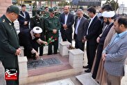 آیین عطرافشانی و گلباران مزار شهدا به مناسبت هفته بسیج در شهرستان مه ولات