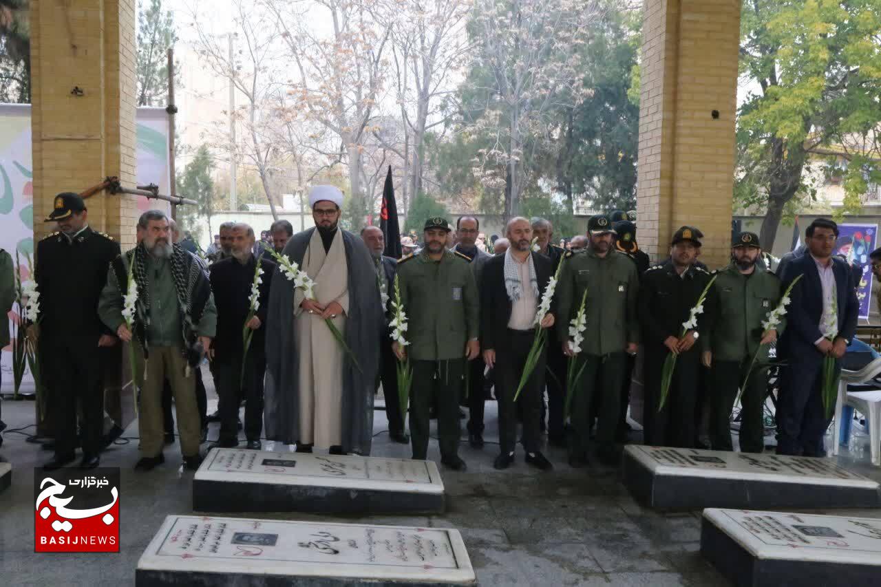 شهدا به اذن الهی، قدرت تاثیر در انسان دارند 