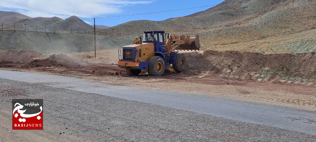 تسطیح و مرمت محور های روستایی در نیشابور