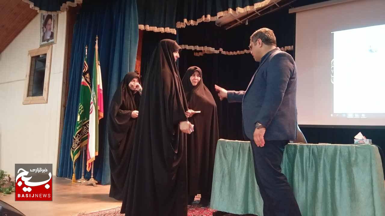 پوشش برتر و هویت زن ایرانی پوشش برتر و هویت زن ایرانی