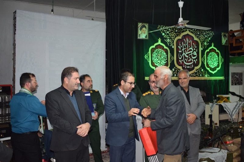 یادواره شهدای روستای هادون از توابع شهرستان بوئین و میاندشت