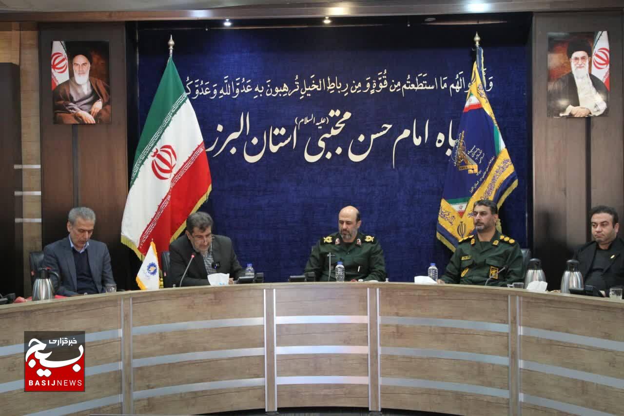 دشمنان امروز درصدد تسخیر اندیشهها هستند دشمنان امروز درصدد تسخیر اندیشهها هستند