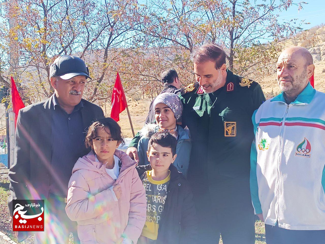 جان‌فشانی رزمندگان و سرداران دفاع مقدس: سپر محافظت آینده کودکان