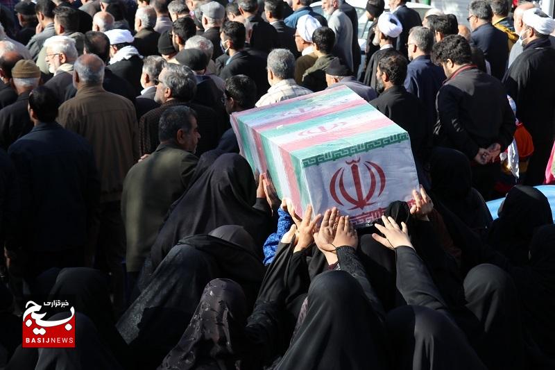 دیار مناره‌های دیانت میزبان قهرمانان بصیرت| تشییع ۵ شهید گمنام در دامغان