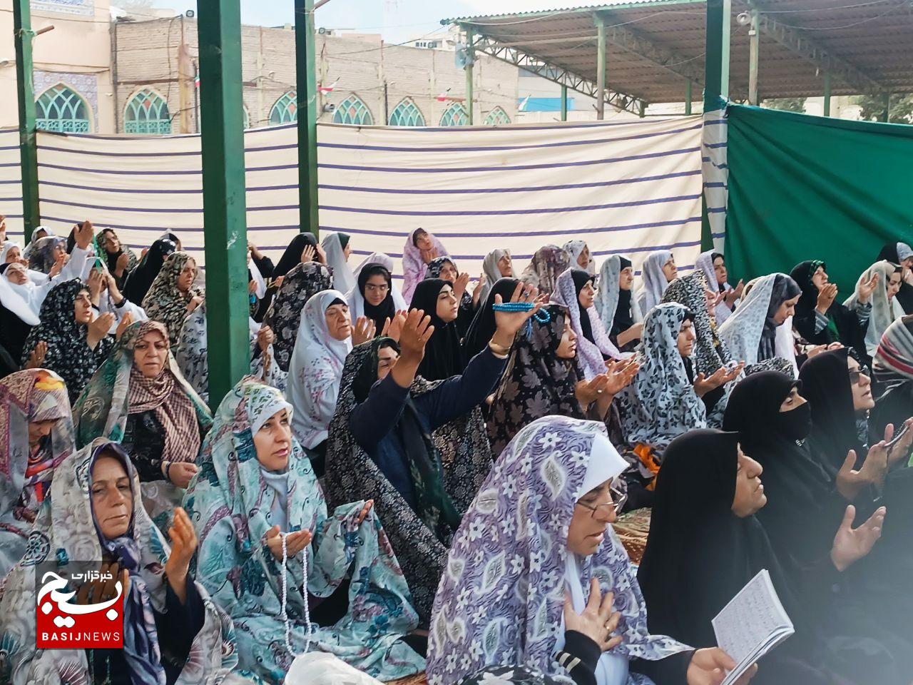 اقامه نماز عید سعید فطر در لرستان