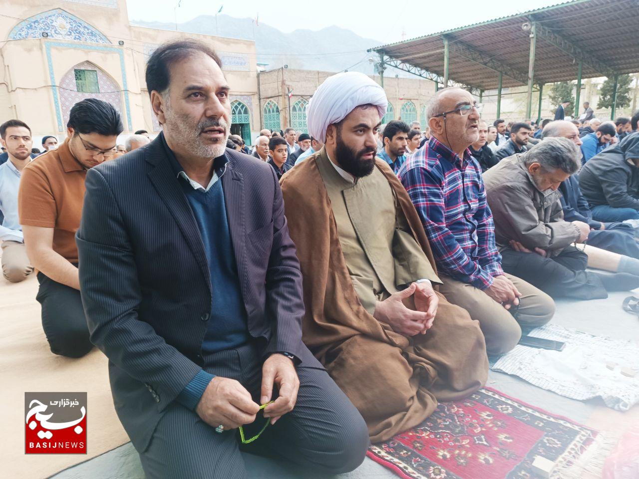 اقامه نماز عید سعید فطر در لرستان