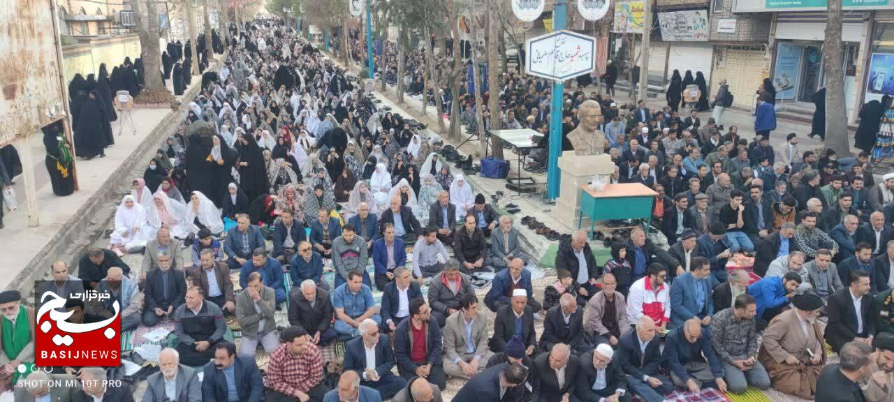 اقامه نماز عید سعید فطر در سلسله