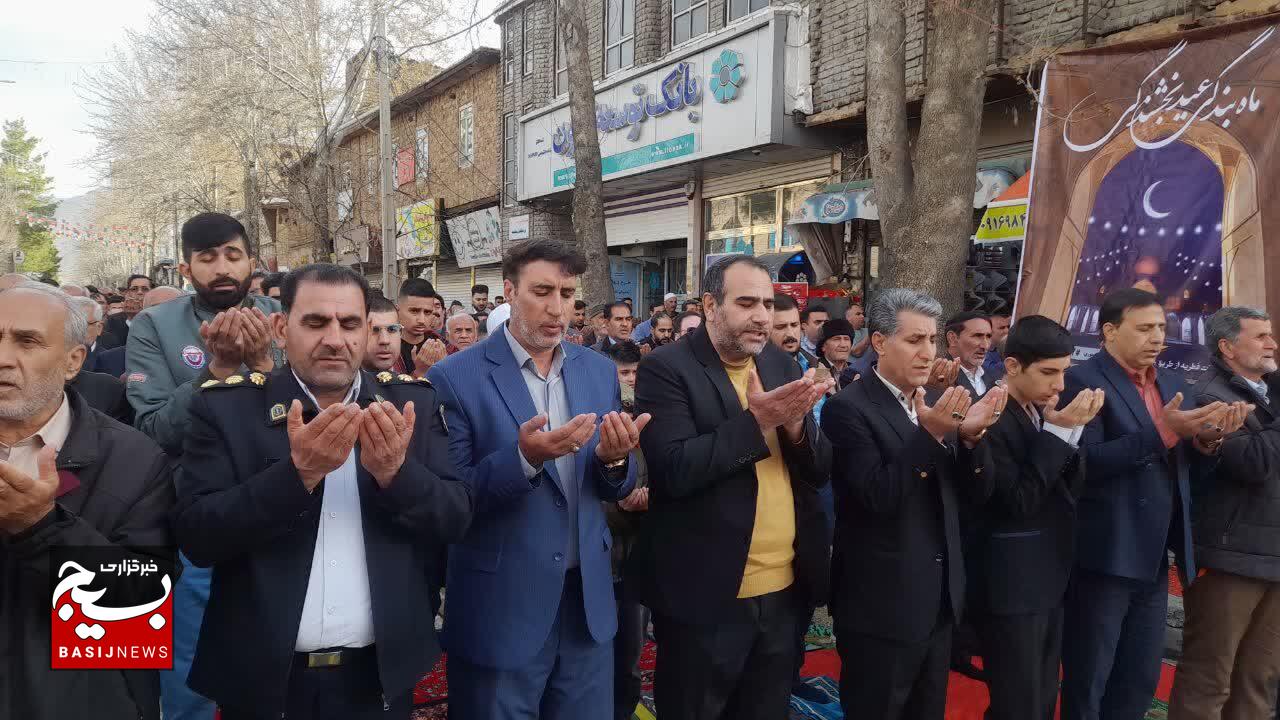 اقامه نماز عید سعید فطر در سلسله