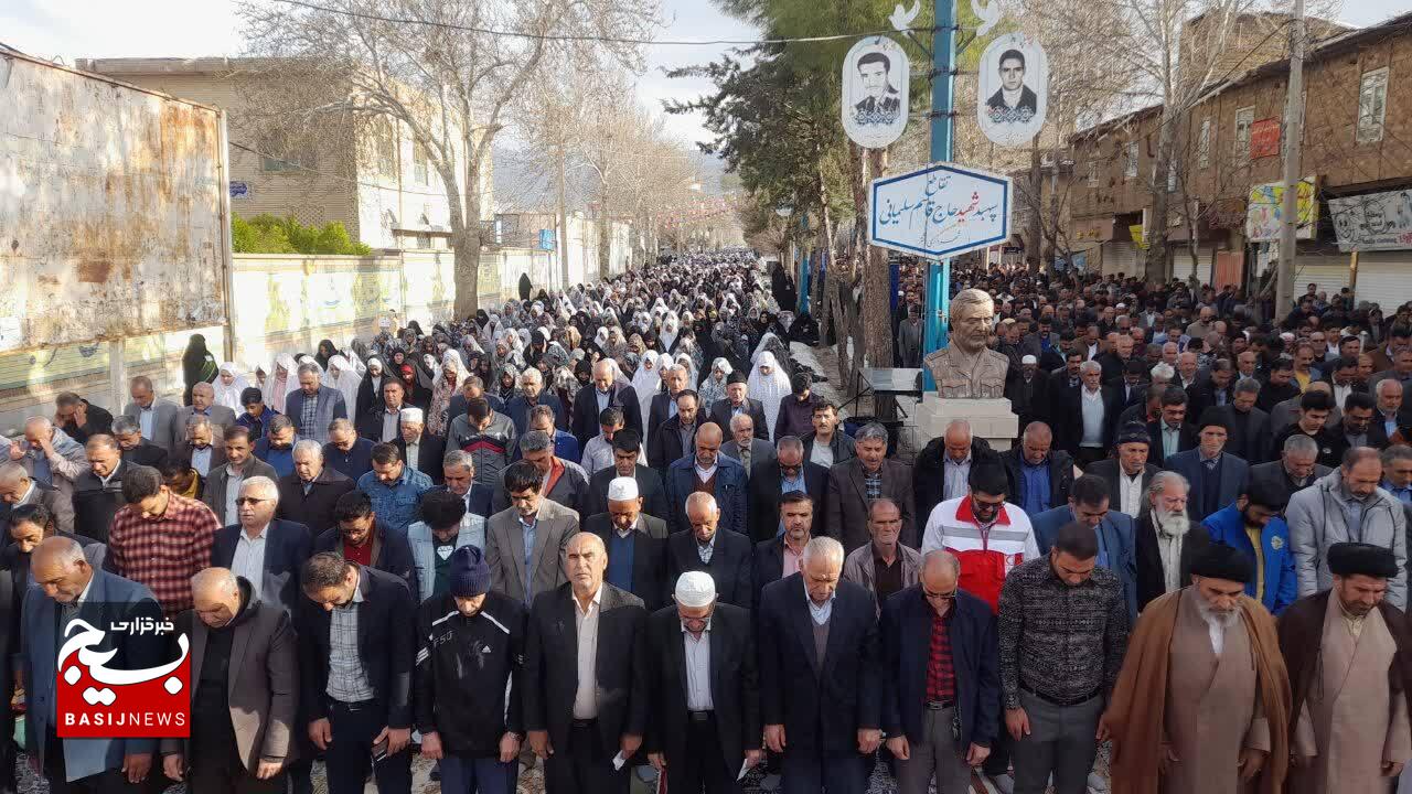 اقامه نماز عید سعید فطر در سلسله