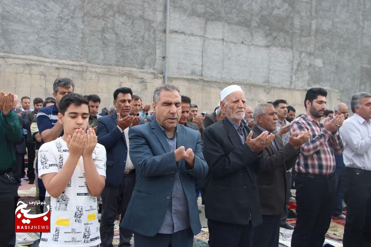 نماز عید فطر در پلدختر اقامه شد