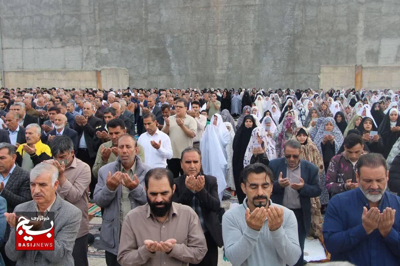 نماز عید فطر در پلدختر اقامه شد