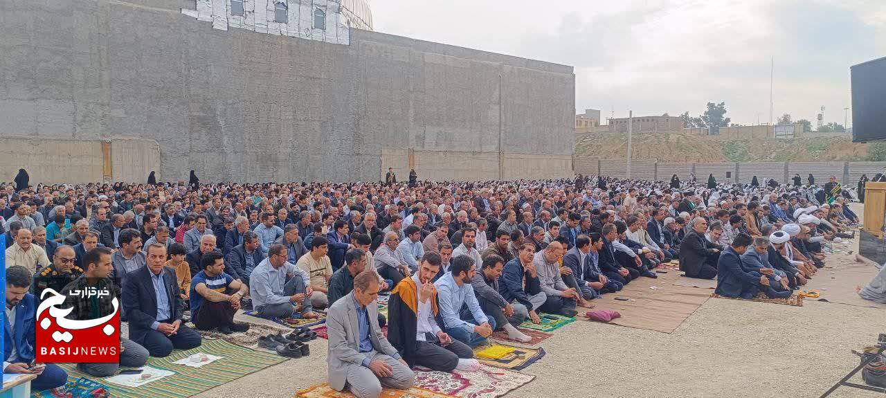 نماز عید فطر در پلدختر اقامه شد