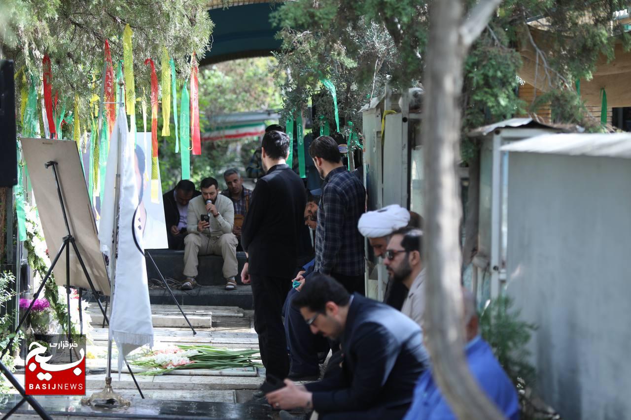 مزار شهید آوینی در سالروز شهادت وی