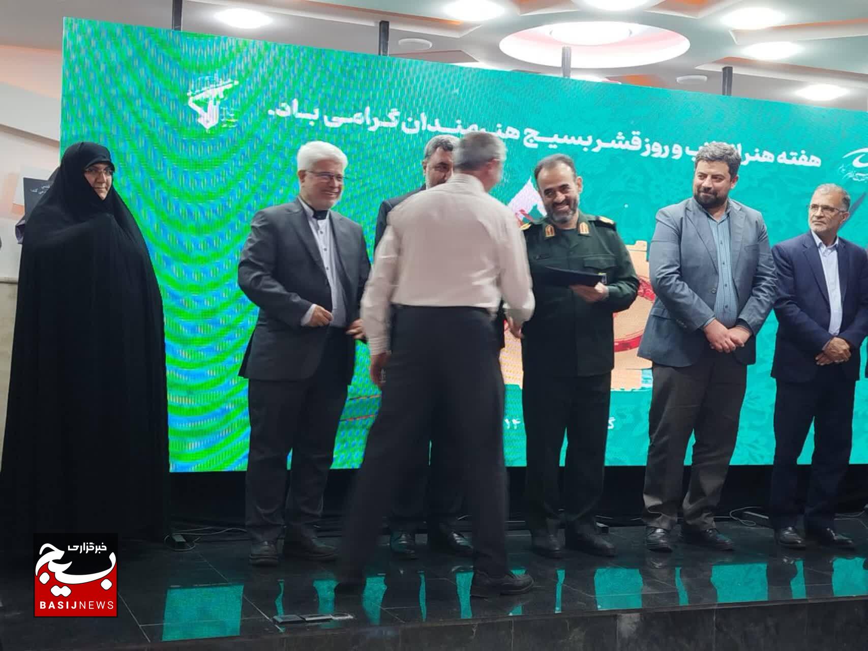 هنر در جنگ نرم وشناختی نقشی حیاتی دارد و به انسجام و برنامه‌ریزی نیازمند است