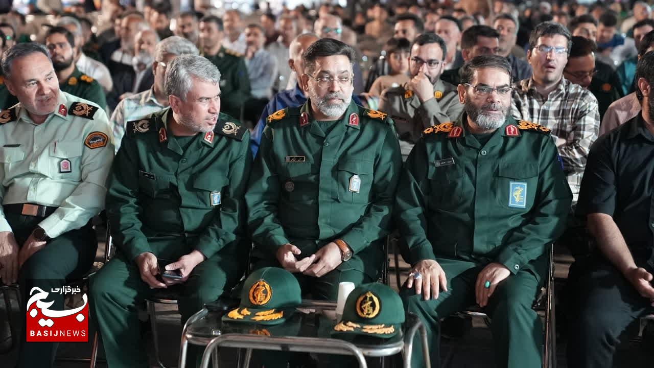 آیین گرامیداشت اولین سالگرد شهدای پاسدار امنیت (راسک) استان یزد و تجمع مردم دارالعباده در حمایت از مردم مظلوم غزه