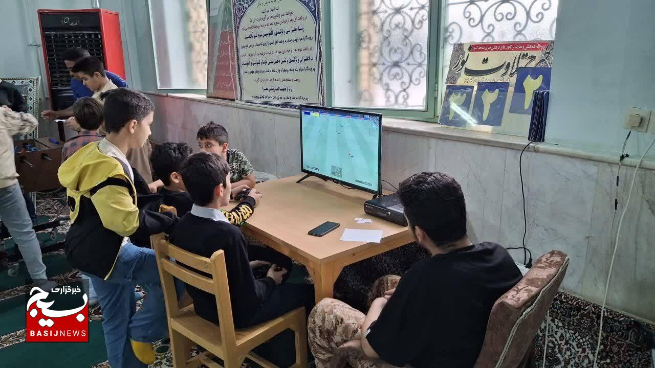 یک شب شاد برای بچه های محمدیه در مسجد امام حسن عسگری(ع)