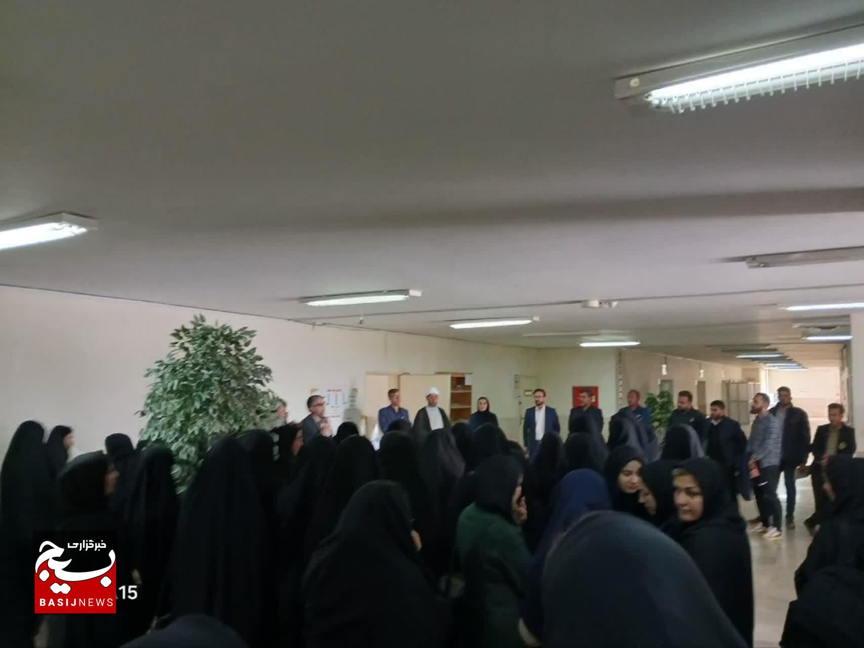 اجتماع اساتید بسیجی و دانشجویان دانشگاه آزاد اسلامی سلسله در حمایت از ملت مظلوم فلسطین اجتماع اساتید بسیجی و دانشجویان دانشگاه آزاد اسلامی سلسله در حمایت از ملت مظلوم فلسطین