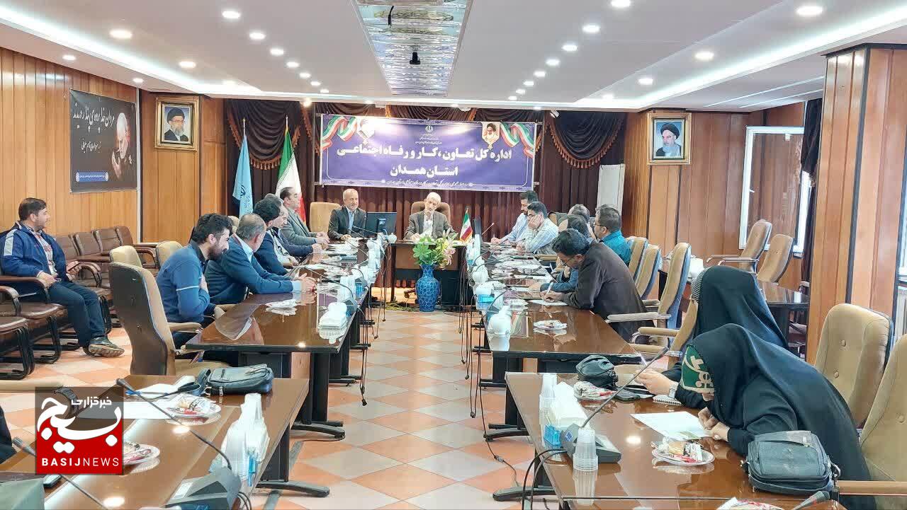 اولین جلسه مشترک هیئت اندیشه‌ورز و کلینیک صنعتی استان همدان در سال ۱۴۰۴