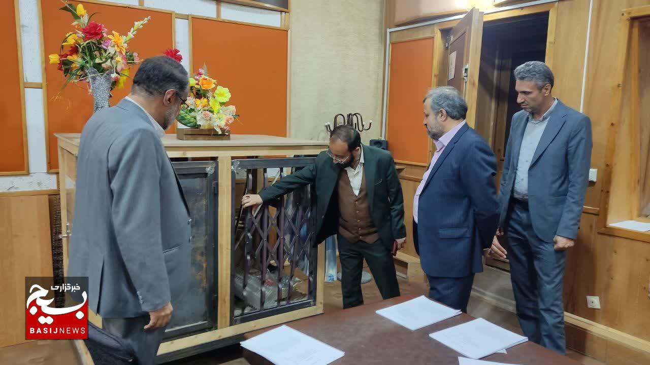 آیین افتتاح ضبط نمایش رادیویی «شهید جمهور» در دیار شهید رجایی برگزار شد آیین افتتاح ضبط نمایش رادیویی «شهید جمهور» در دیار شهید رجایی برگزار شد