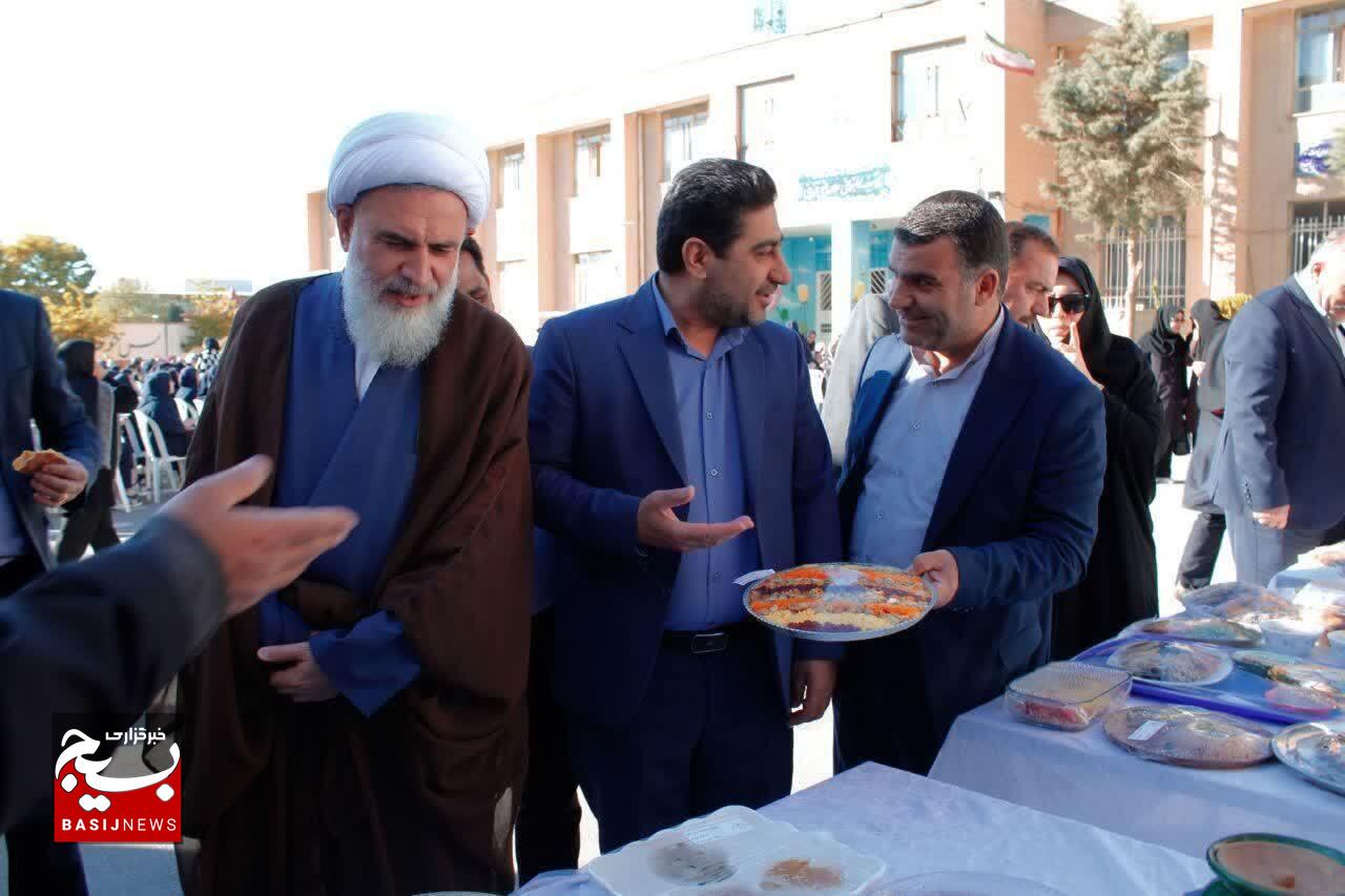 رنگین کمانی از فرهنگ و هنر