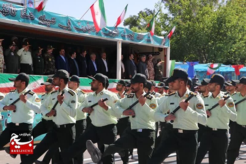 رژه با شکوه روز ارتش در شیراز