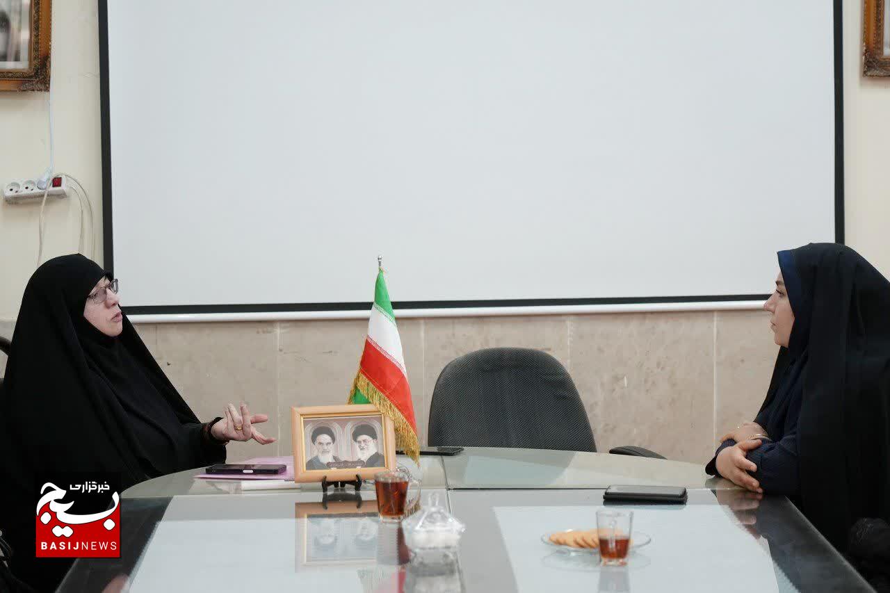 لزوم تقویت هم‌افزایی نهادهای فرهنگی برای ارتقاء جایگاه زنان در گفتمان انقلاب اسلامی