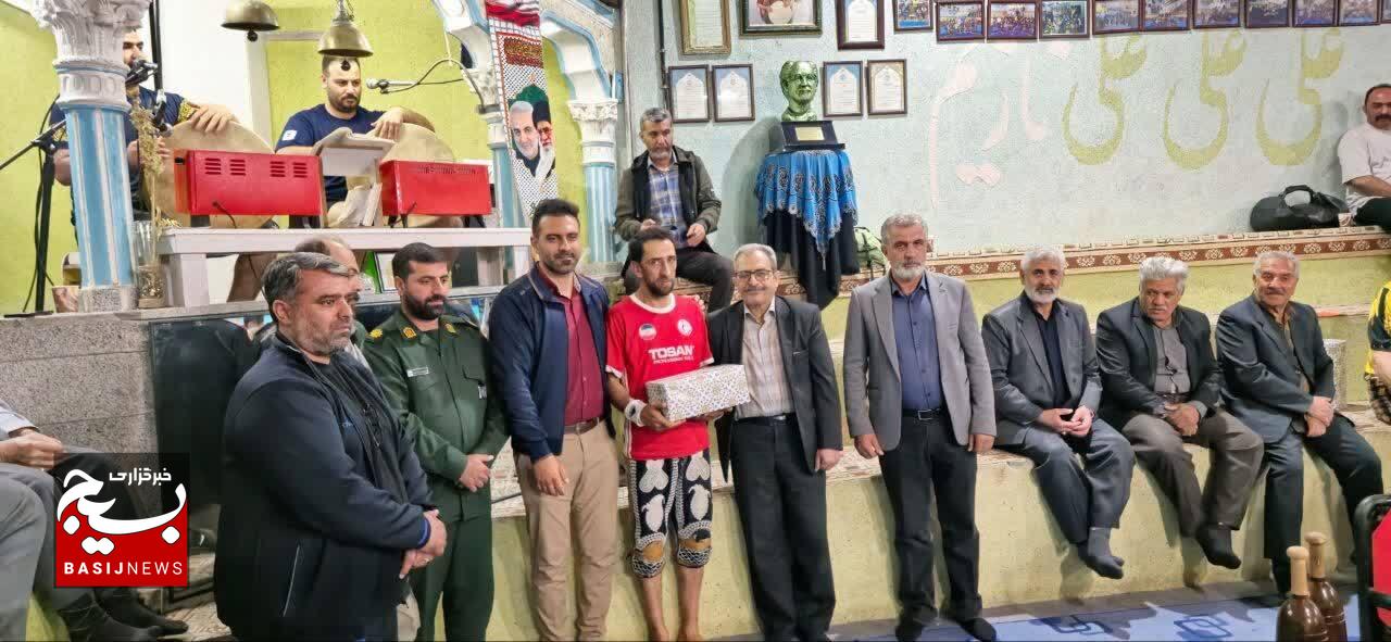 برگزاری مراسم گرامیداشت روز فرهنگ پهلوانی و ورزش زورخانه ای در شهرستان آبیک برگزاری مراسم گرامیداشت روز فرهنگ پهلوانی و ورزش زورخانه ای در شهرستان آبیک