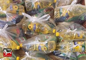 رزمایش کمک مومنانه واهدای ۴۰۰ بسته معیشتی به خانواده های کم برخوردار در بخش نصرآباد