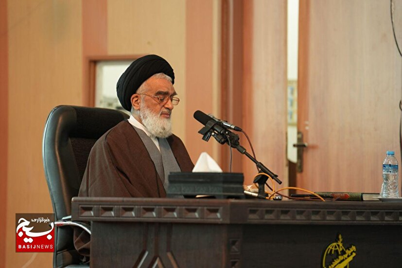 تهدیدها و تحریم ها منجر به نگاه بیشتر مسئولان به درون کشور و بهره مندی و استفاده از ظرفیتهای داخلی شده است