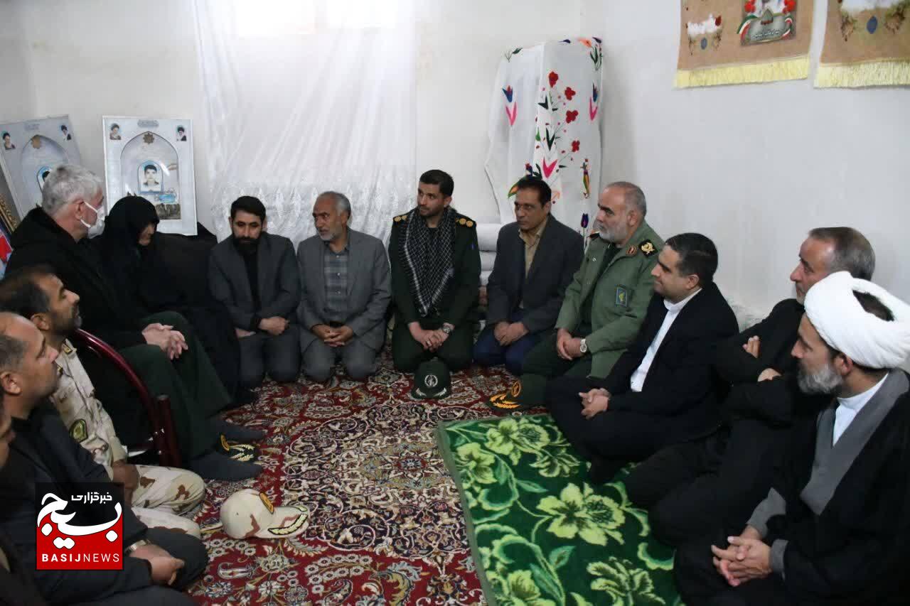 یادواره شهدای شهرستان زیرکوه برگزار شد 
