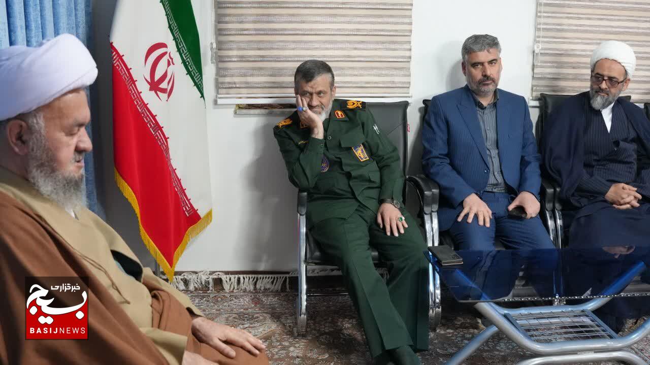 حقانیت سپاه تقدیم ۴۰ هزار شهید برای ایران اسلامی است حقانیت سپاه تقدیم ۴۰ هزار شهید برای ایران اسلامی است