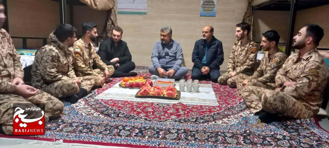 خدمت سربازی فرصتی برای آینده سازی جوانان است خدمت سربازی فرصتی برای آینده سازی جوانان است