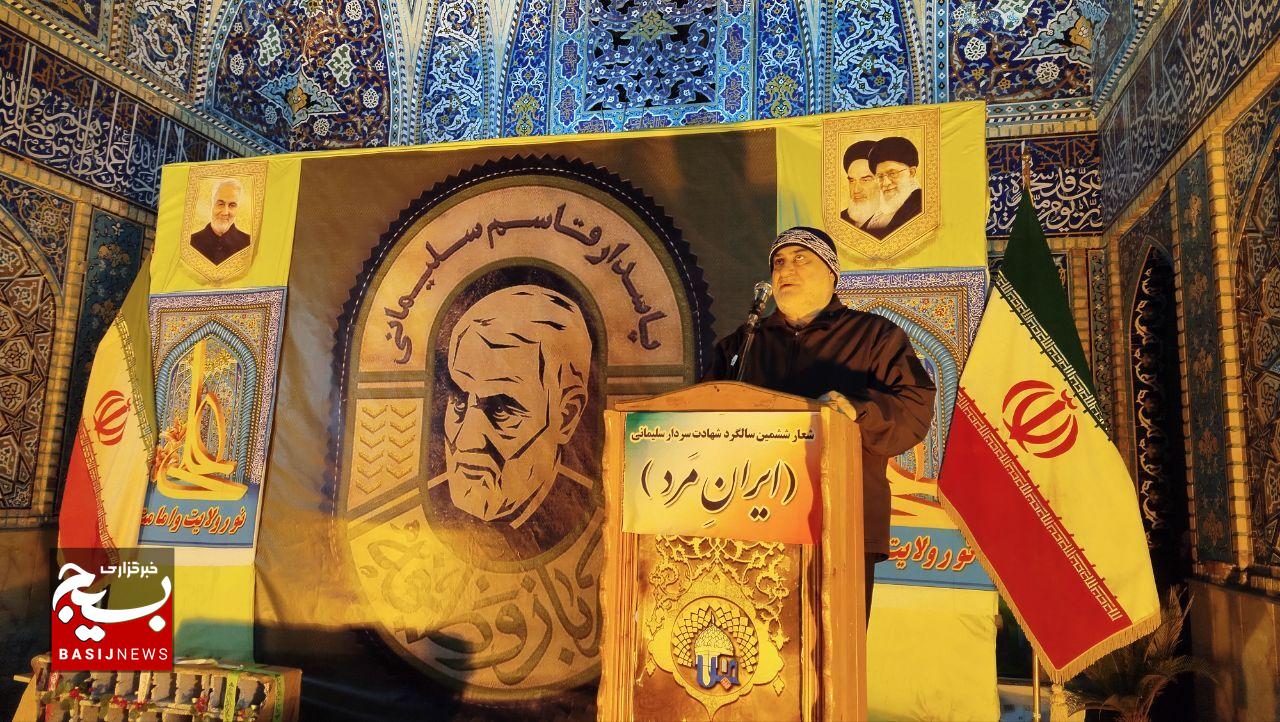 حاج قاسم سلیمانی مبدع مقاومت و بنیان‌گذار ستون اصلی جبهه اسلام بود
